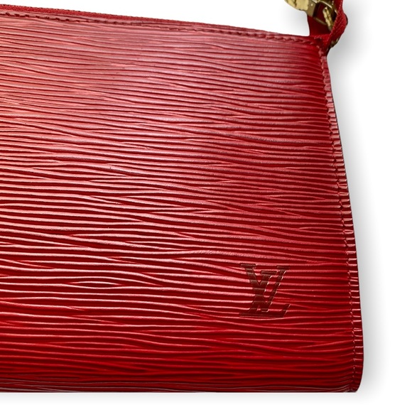 PRICE DROP! ❤️ Authentic Louis Vuitton Red Epi Leather Pochette Clutch - Picture 8 of 15